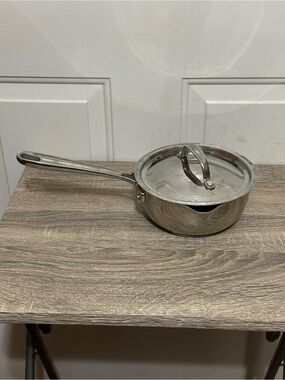 Emeril 1 Qt. Saucepan Pot Pan Double Pour Spout Stainless Steel With Lid
